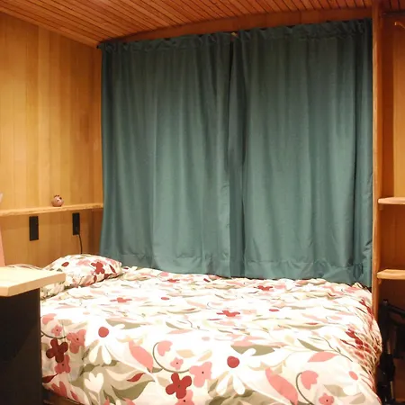 Holiday home Cocotte La Roulotte *